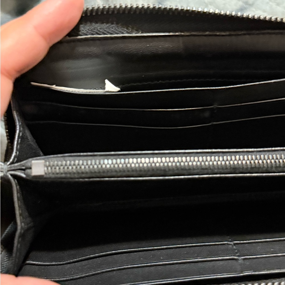 Bottega Veneta  Leather Wallet - Picture 10 of 15